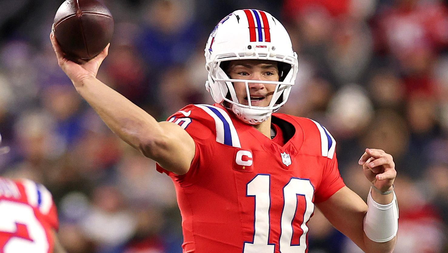 Patriots' Vrabel Makes Strong Drake Maye-Josh Allen Statement