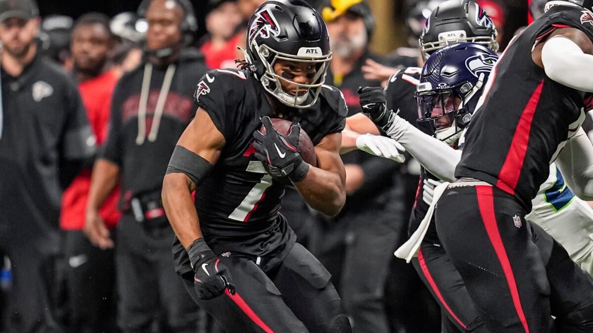 NFL player props for Bijan Robinson, Bucky Irving on Thursday Night Football Week 15