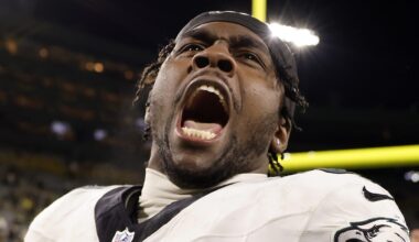 Eagles Edge Rusher Jalyx Hunt Having Breakout Season in 2025