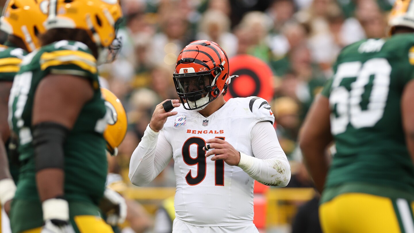 Bengals put Trey Hendrickson on injured reserve