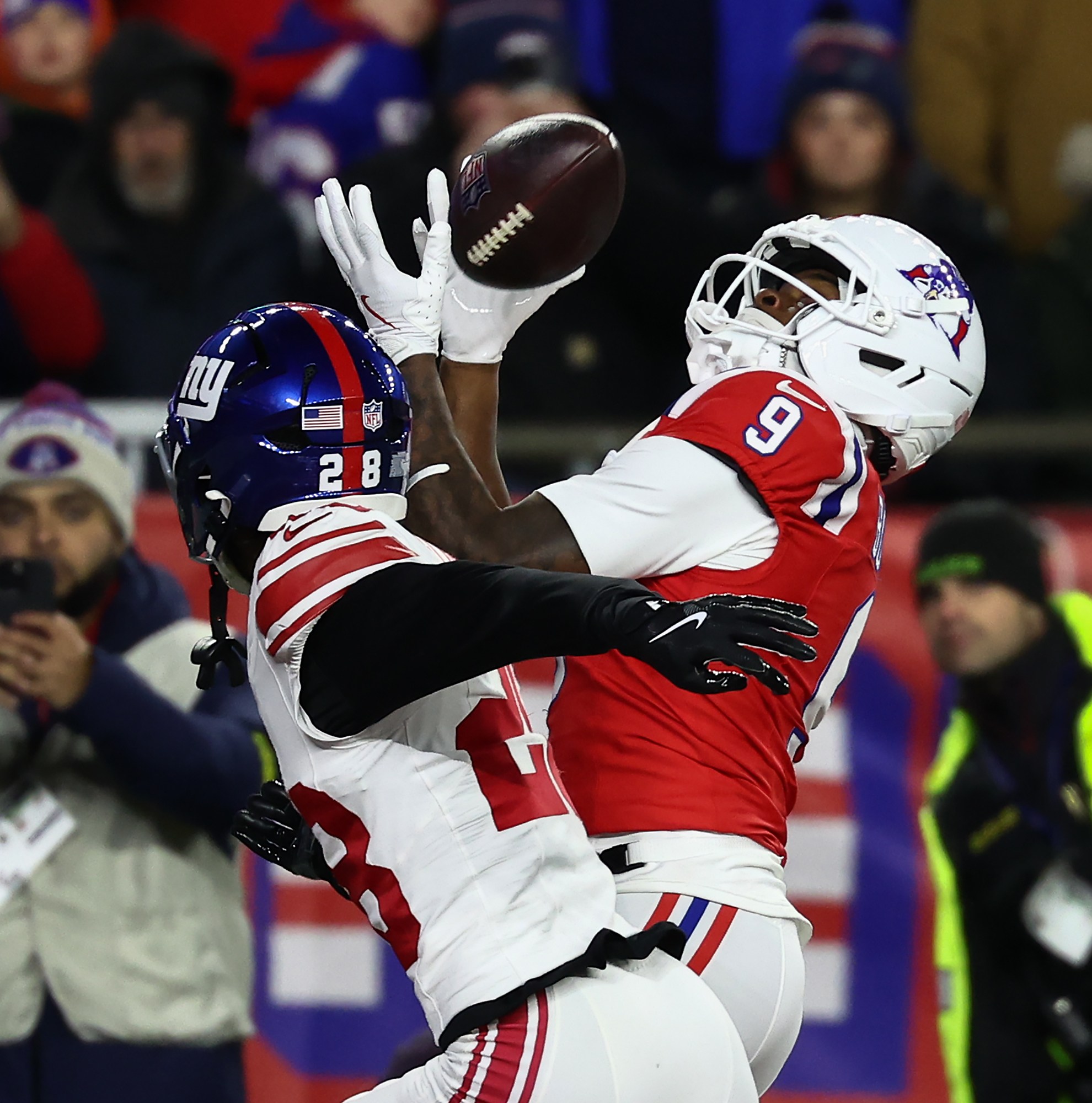 Patriots links 12/11/25: ‘Uniquely unselfish’ receiving corps key to success