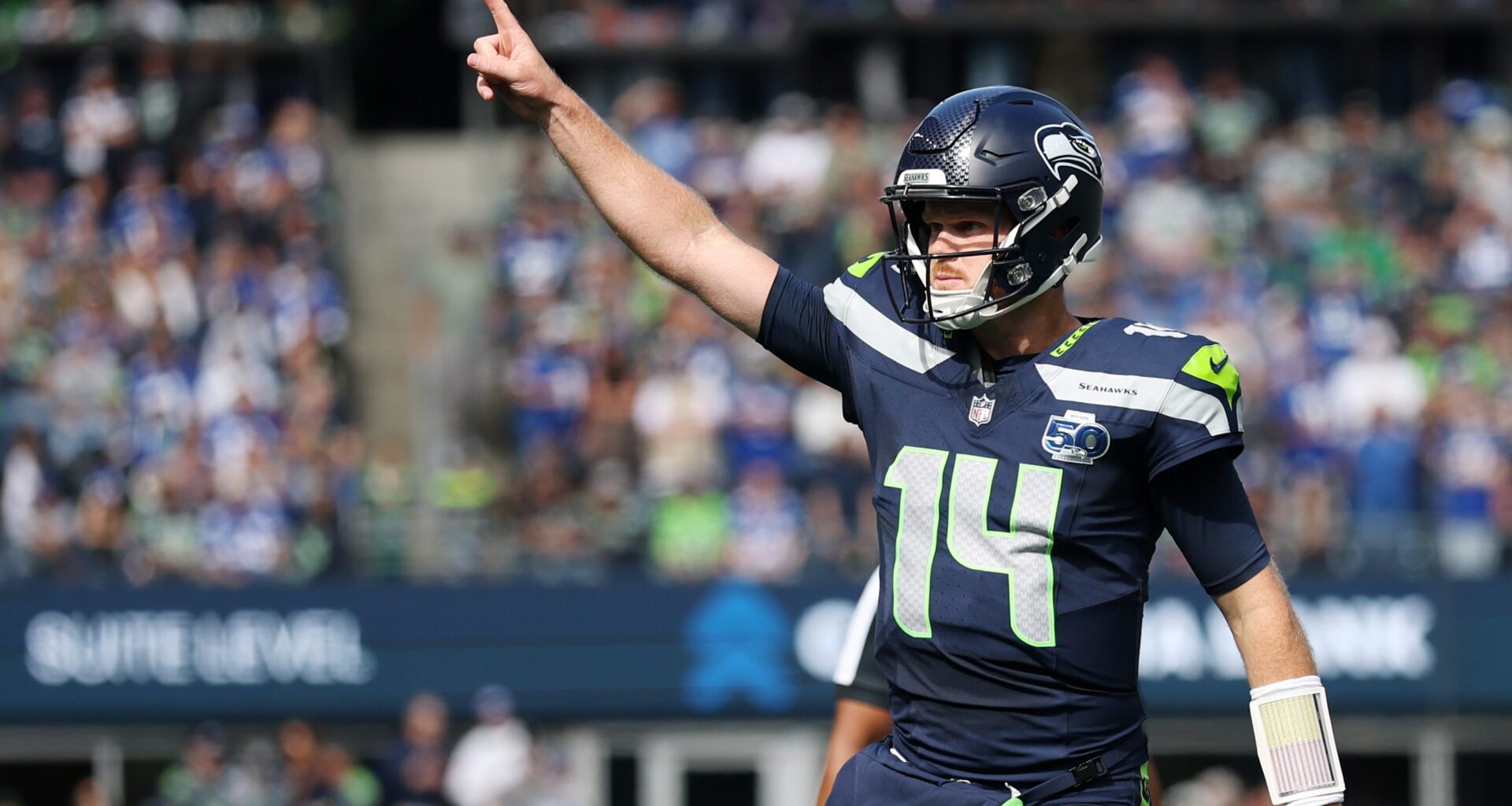 Colts Keep QB Cards Close Ahead of Seahawks Showdown