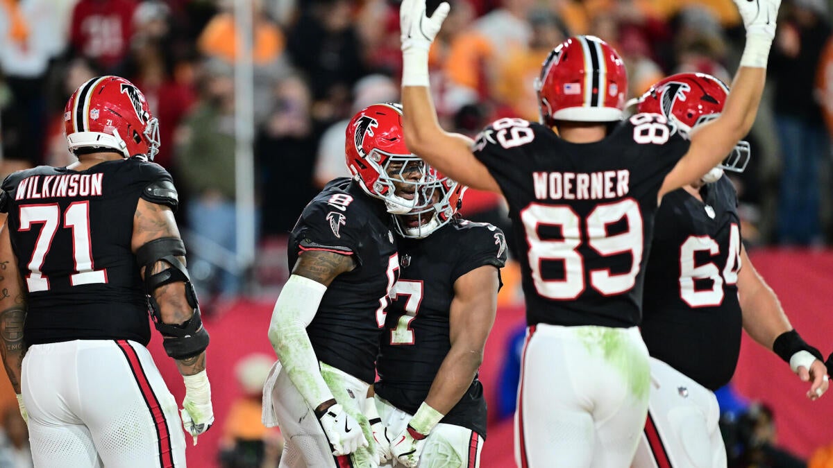 How Buccaneers' epic fourth quarter meltdown happened on 'TNF' vs. Falcons