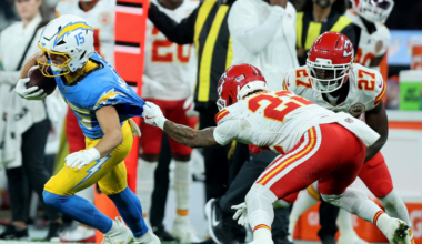 Chiefs vs. Chargers prediction, pick, odds, where to watch, live stream, kickoff