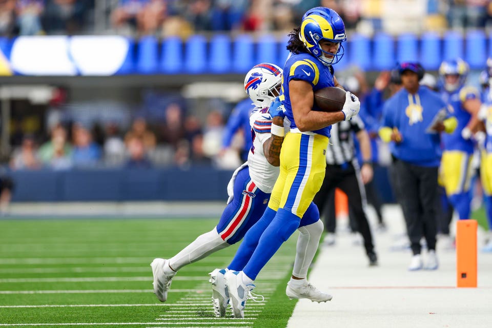 Buffalo Bills v Los Angeles Rams