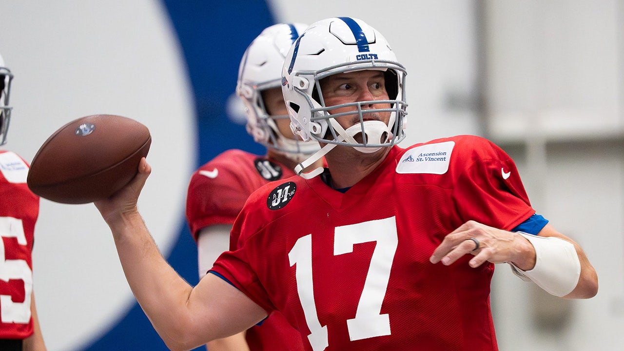 Colts name Philip Rivers, 44, starting quarterback