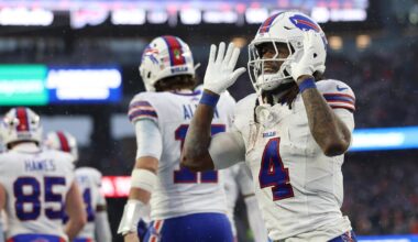 NFL Week 15 grades: Bills earn 'B+' for win, Chiefs get 'C' after playoff elimination