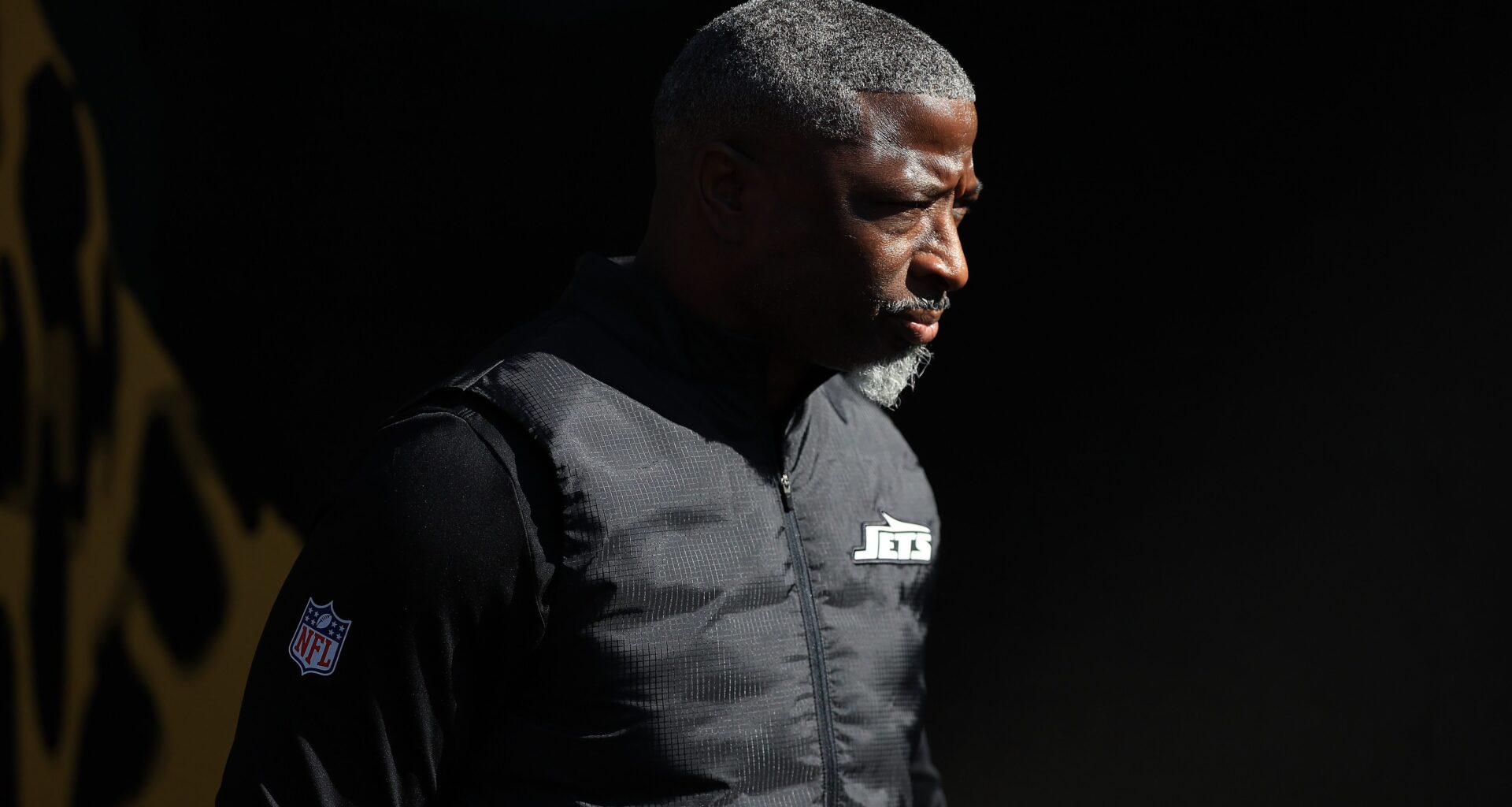 Aaron Glenn Responds to Stripping Steve Wilks of Play-Calling Q