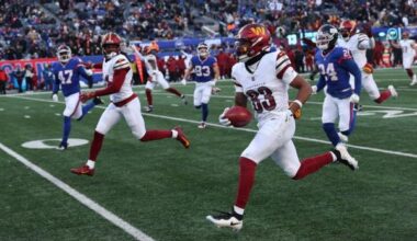 Commanders hold off Giants to snap 8-game losing streak