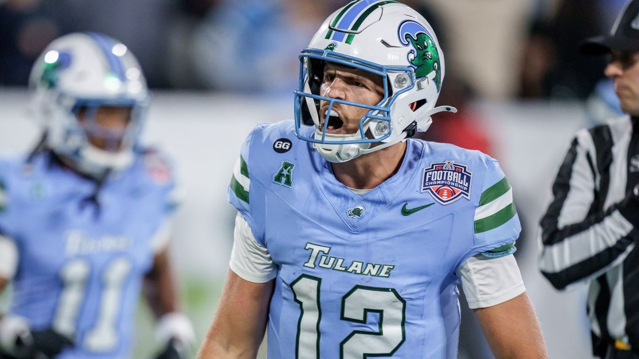 Tulane's 'Bayou Jew,' Jake Retzlaff, humbled by his CFP spotlight after his difficult BYU departure