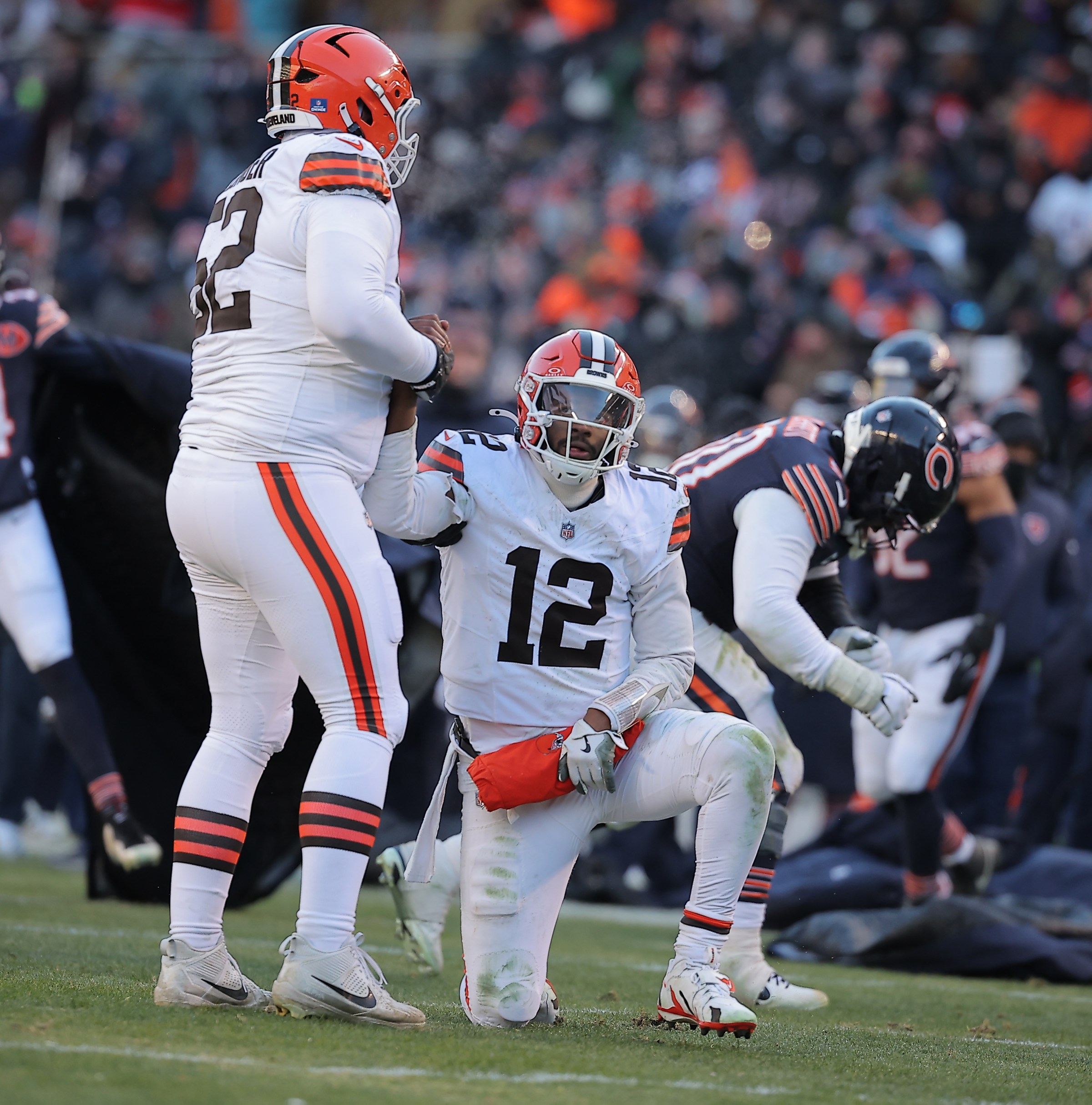 Browns roster move on Monday undoes last week’s risky move
