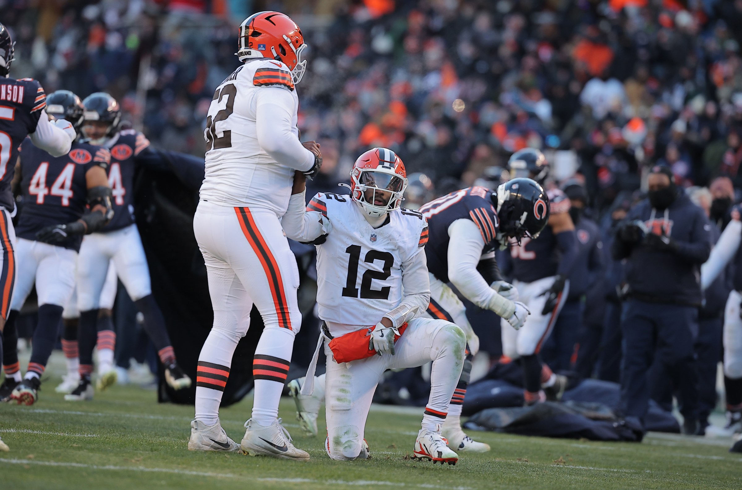 Browns roster move on Monday undoes last week’s risky move