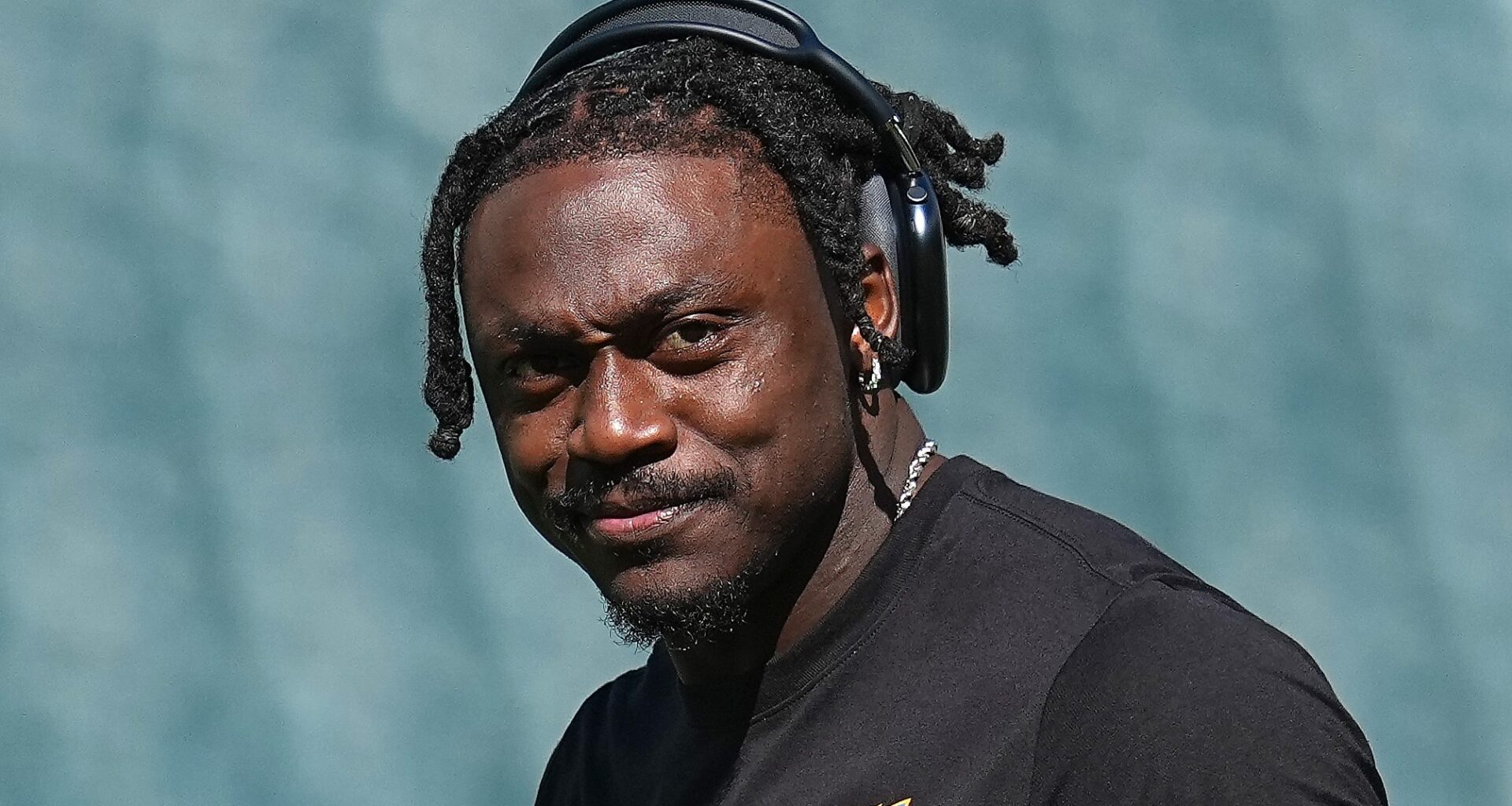 Packers Could Make Bold Trade if Eagles Shop $96 Million Star