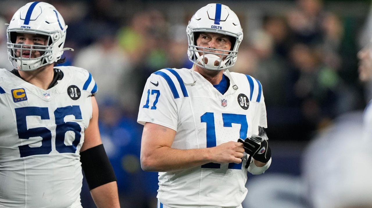 Anthony Richardson cleared to practice, but Colts plan to keep Philip Rivers as starting quarterback