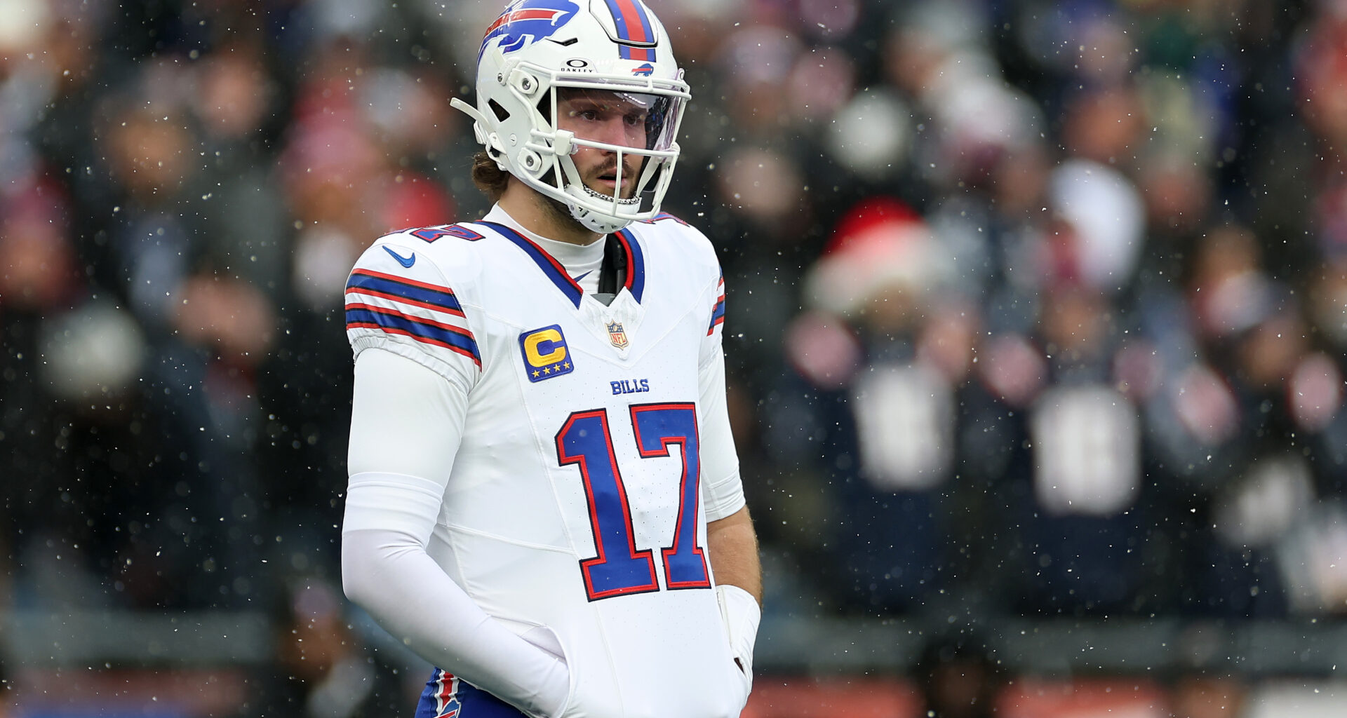 Bills' Josh Allen Sends Blunt Warning to Myles Garrett Ahead of Record Chase