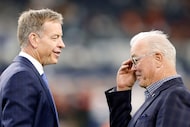 ESPN broadcaster andformer Dallas Cowboys quarterback Troy Aikman visits with Cowboys...