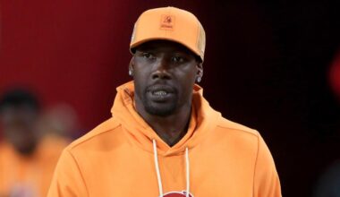 Buccaneers activate veteran DE Jason Pierre-Paul for first game action since 2023