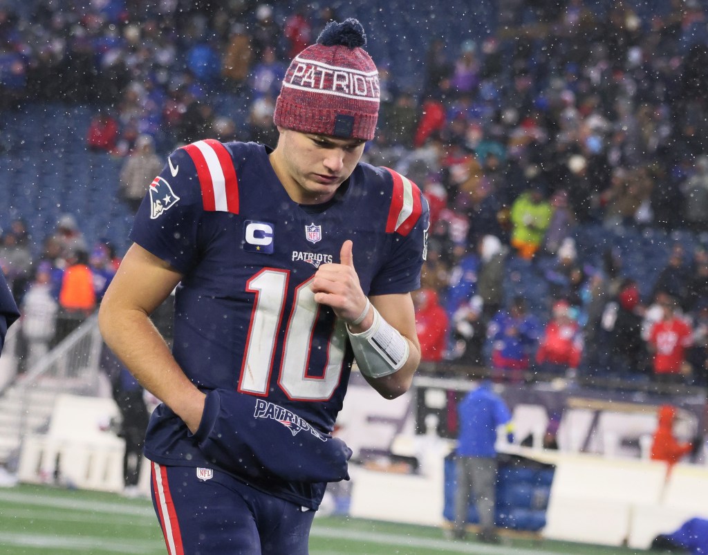 Patriots QB Drake Maye, CB Christian Gonzalez named to NFL Pro Bowl