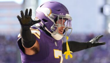 Byron Murphy Issues Demand of Brian Flores on Vikings Future