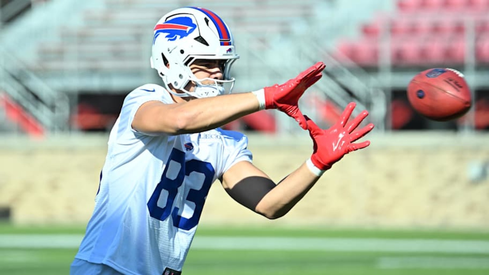 Bills' pregame roster move offers TE insurance with Kincaid, Knox questionable vs. Eagles