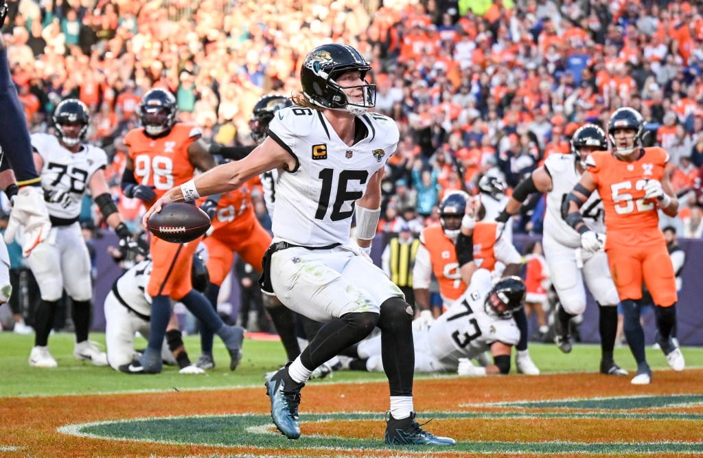 Playoff positioning (and the No. 1 pick) up for grabs in Week 17