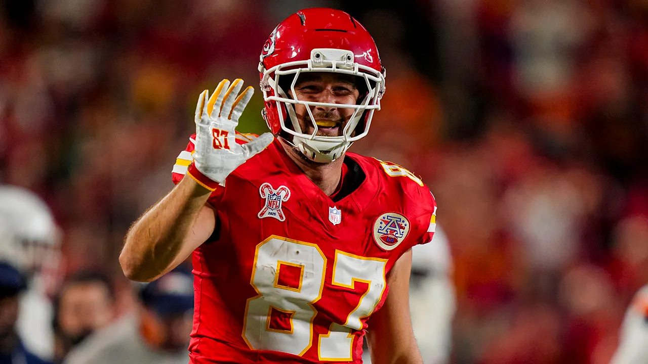 NFL news: Travis Kelce's future gets bold take from Rob Gronkowski