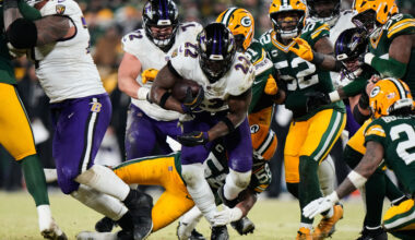 Baltimore Ravens' Henry outshines, defeats Green Bay