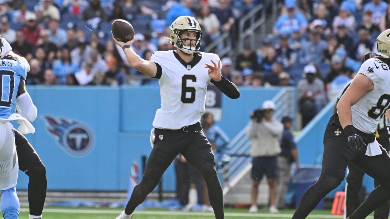 Saints' Moore and Shough exhibiting coach-QB synergy during New Orleans' winning streak