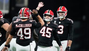 Robinson runs for 195 yards as Falcons recover to upset Rams 27-24 on 51-yard field goal by Gonzalez