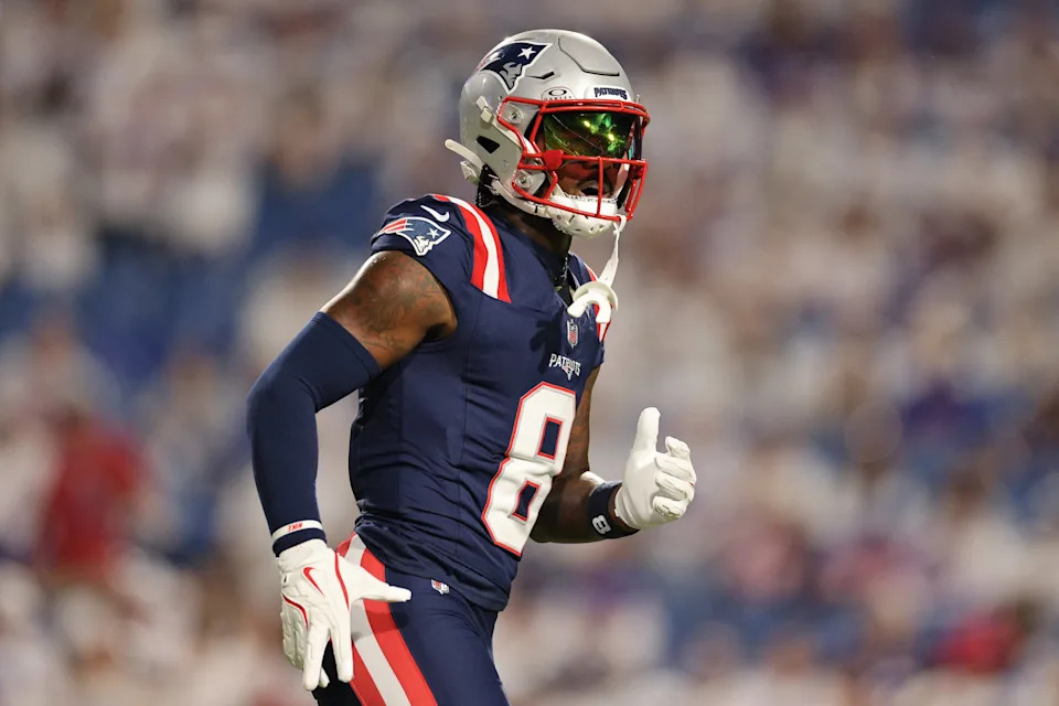 ORCHARD PARK, NEW YORK - OCTOBER 05: Stefon Diggs #8 of the New England Patriots warms up prior to the game against the Buffalo Bills at Highmark Stadium on October 05, 2025 in Orchard Park, New York. (Photo by Bryan M. Bennett/Getty Images)