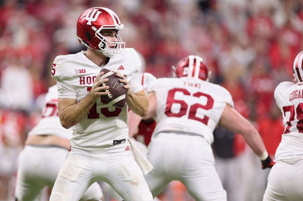 Raiders select Fernando Mendoza at No. 1, Jeremiyah Love to Jets