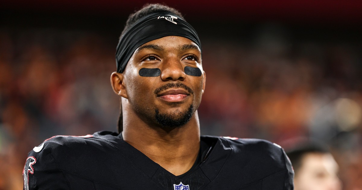 Atlanta Falcons star Bijan Robinson apologizes for 'insensitive comment' on live TV