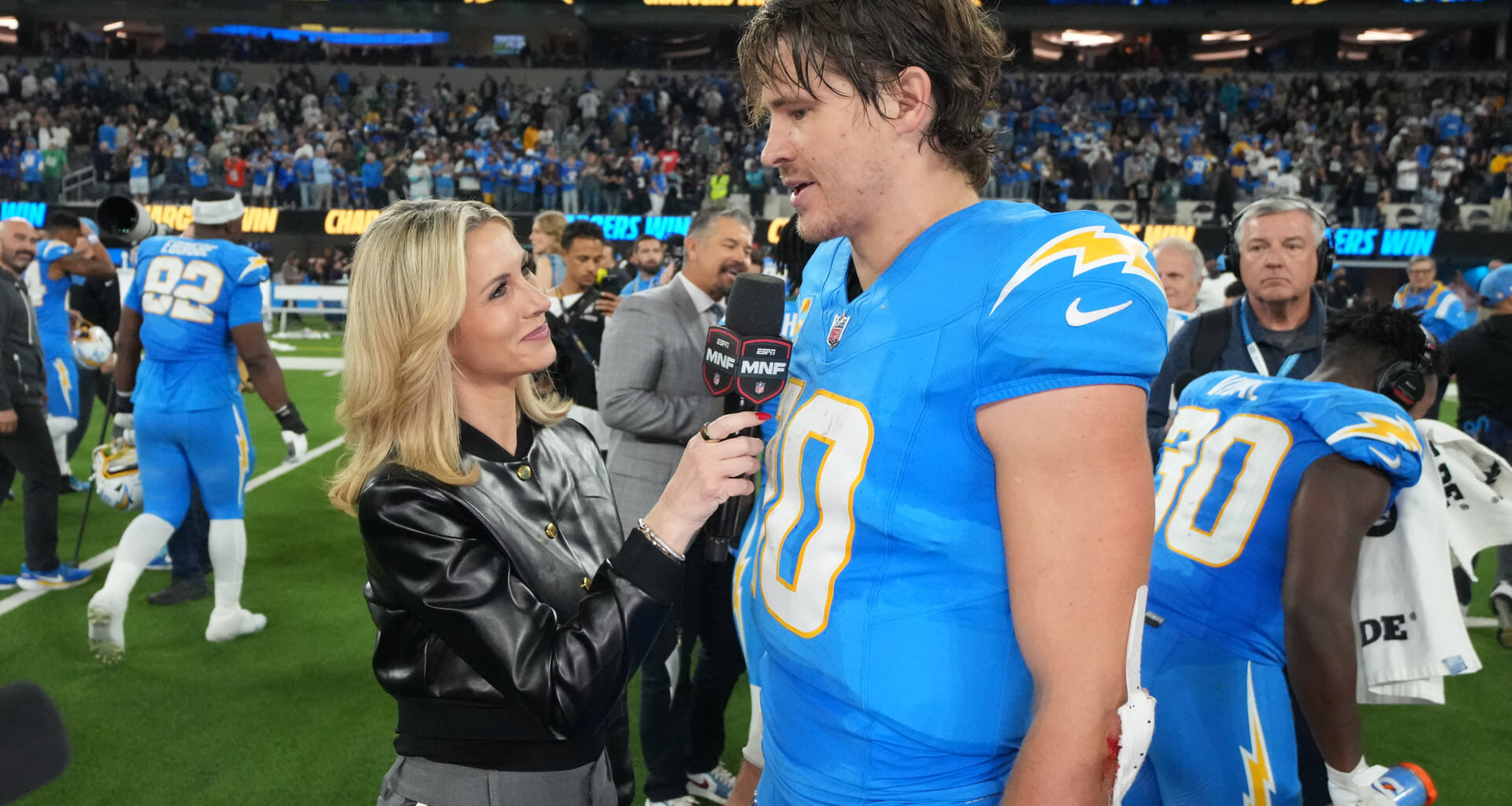 NFL: Philadelphia Eagles at Los Angeles Chargers - Source: Imagn