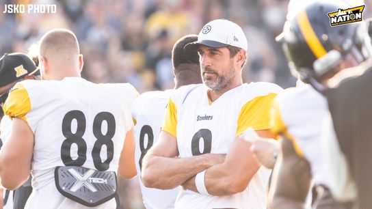 Steelers Aaron Rodgers Pat Freiermuth