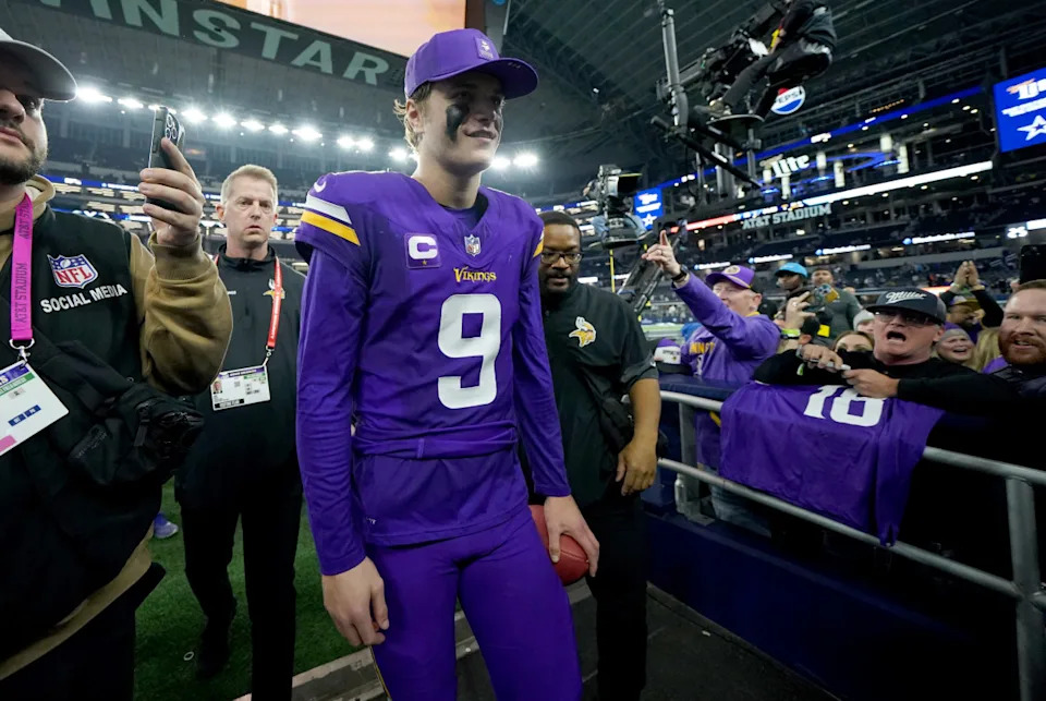 Dec 14, 2025; Arlington, Texas, USA; Minnesota Vikings quarterback J.J. McCarthy (9) leaves the field after a game against the Dallas Cowboys at AT&T Stadium. Mandatory Credit: Raymond Carlin III-Imagn Images© Raymond Carlin III-Imagn Images.