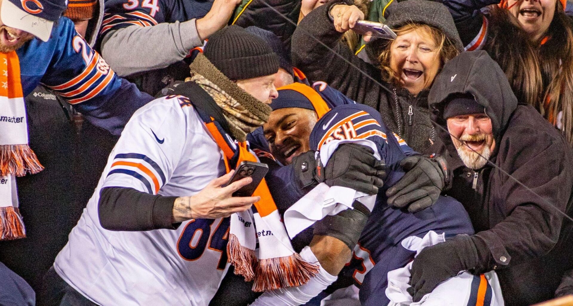 NFL sacks CFP for a loss as Packers-Bears dominates Saturday