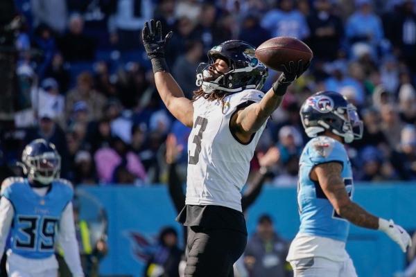 Jakobi Meyers’ best game with Jaguars lifts team to win over Titans
