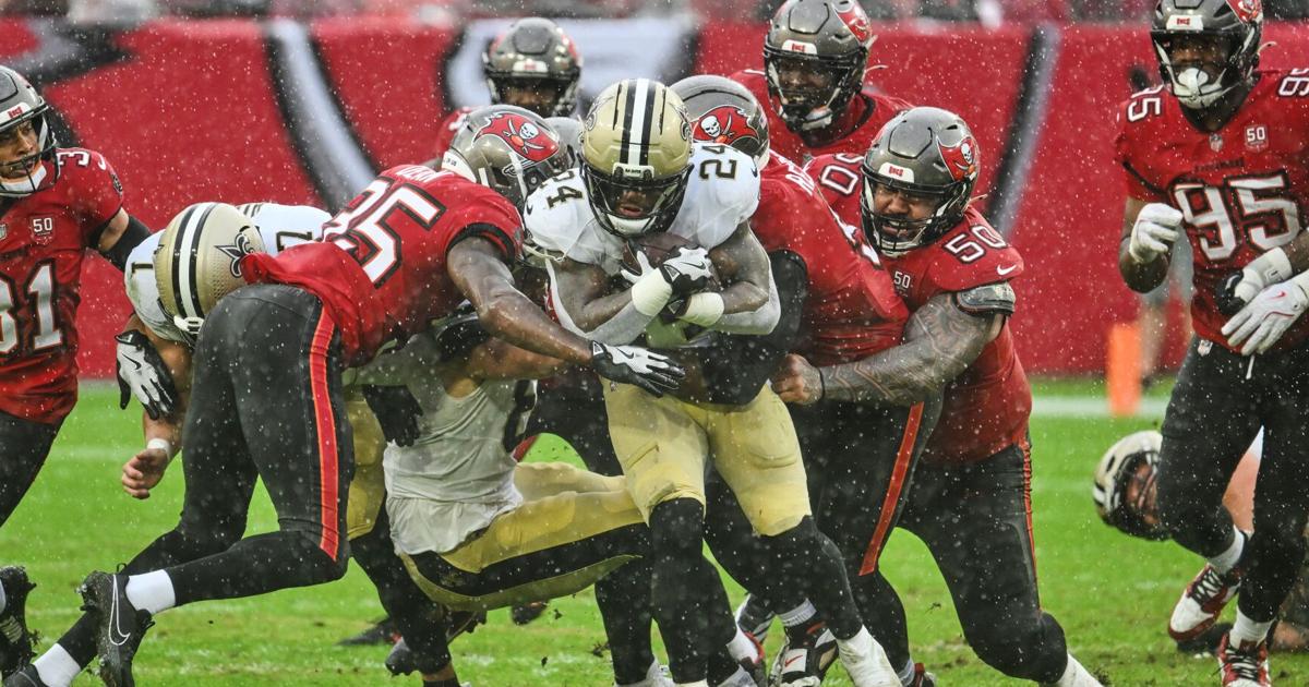 Saints' Devin Neal earned a game ball for his play vs Tampa | Saints