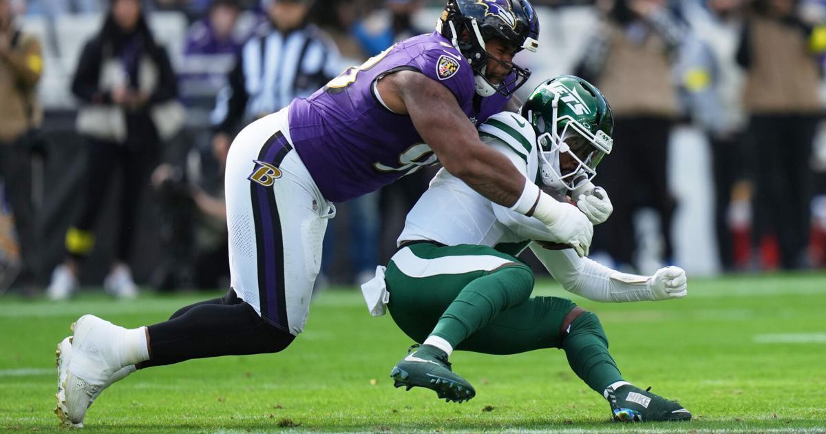 Ravens agree to a 3-year contract extension with DL Travis Jones | NFL