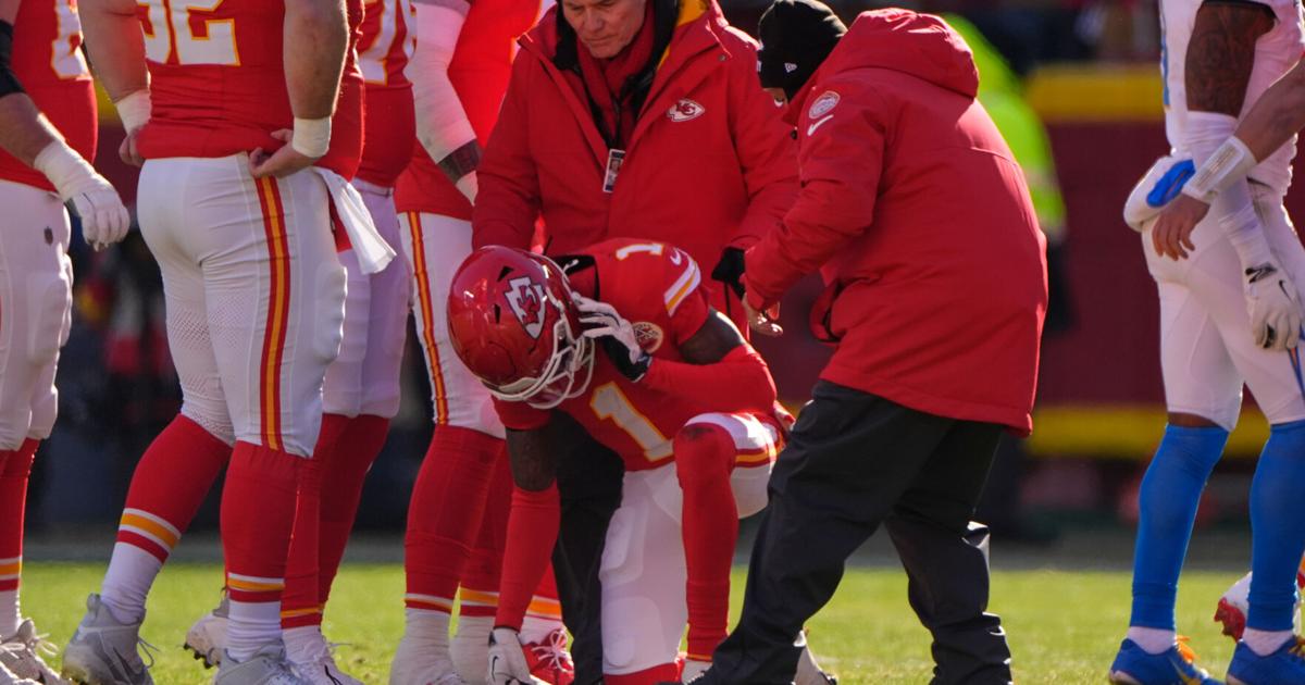 Chiefs' Xavier Worthy being evaluated for concussion after head injury against Chargers | Associated Press