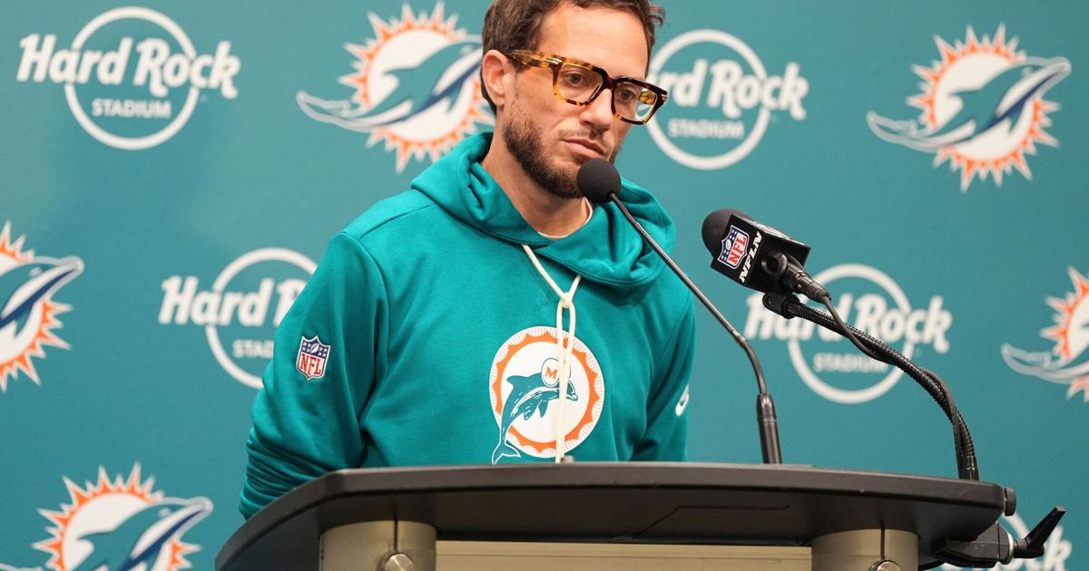 Dolphins' Mike McDaniel declines to discuss his future after another embarrassing loss | NFL