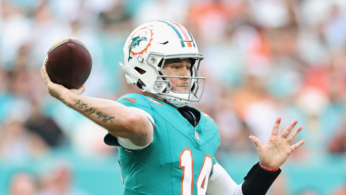 Buccaneers vs. Dolphins Dec. 28 Viewing Options: TV, Live Stream