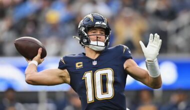 Chargers QB Justin Herbert returns to practice Thursday after surgery on non-throwing hand