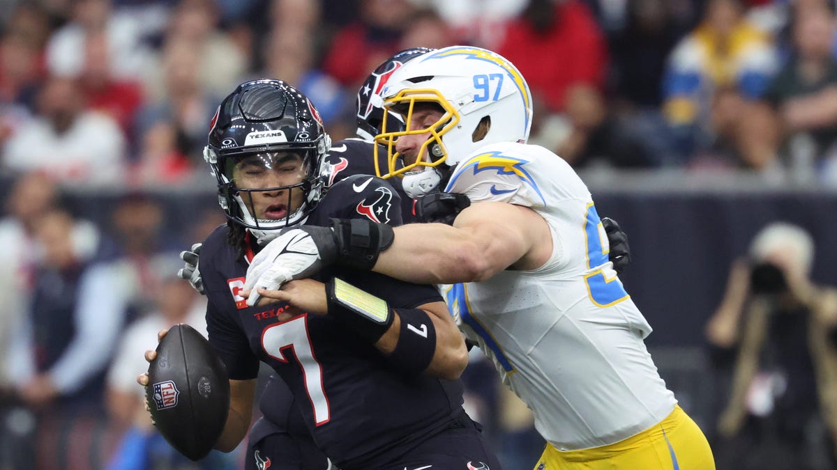 Houston Texans vs Los Angeles Chargers TV channel, how to watch today