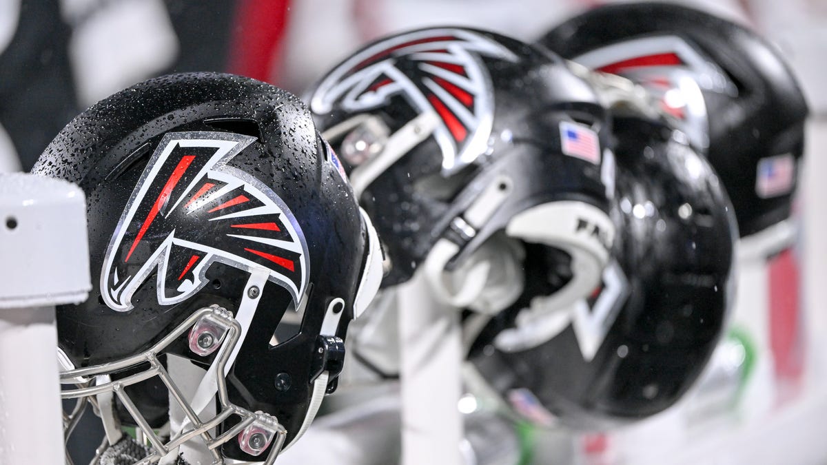 Atlanta Falcons uniforms for Week 16 game vs. Cardinals