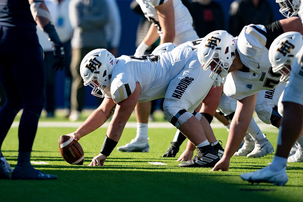 Division II football playoffs: Harding, Kutztown rely on interior play