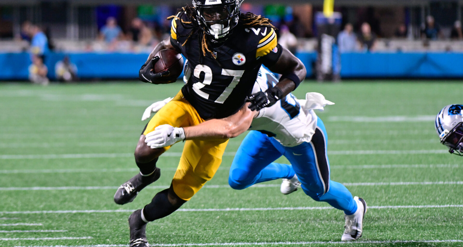 Steelers Part Ways with Versatile RB Again