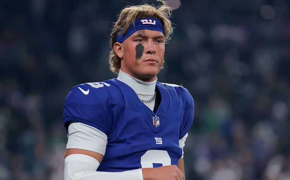New York Giants quarterback Jaxson Dart (6) looks on during an NFL game.Brad Penner-Imagn Images