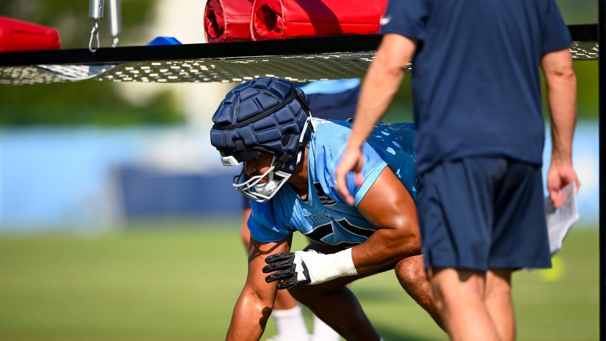 Tennessee Titans elevate OT John Ojukwu for Week 15