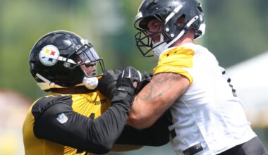 Steelers to sign LB Jeremiah Moon from Panthers PS